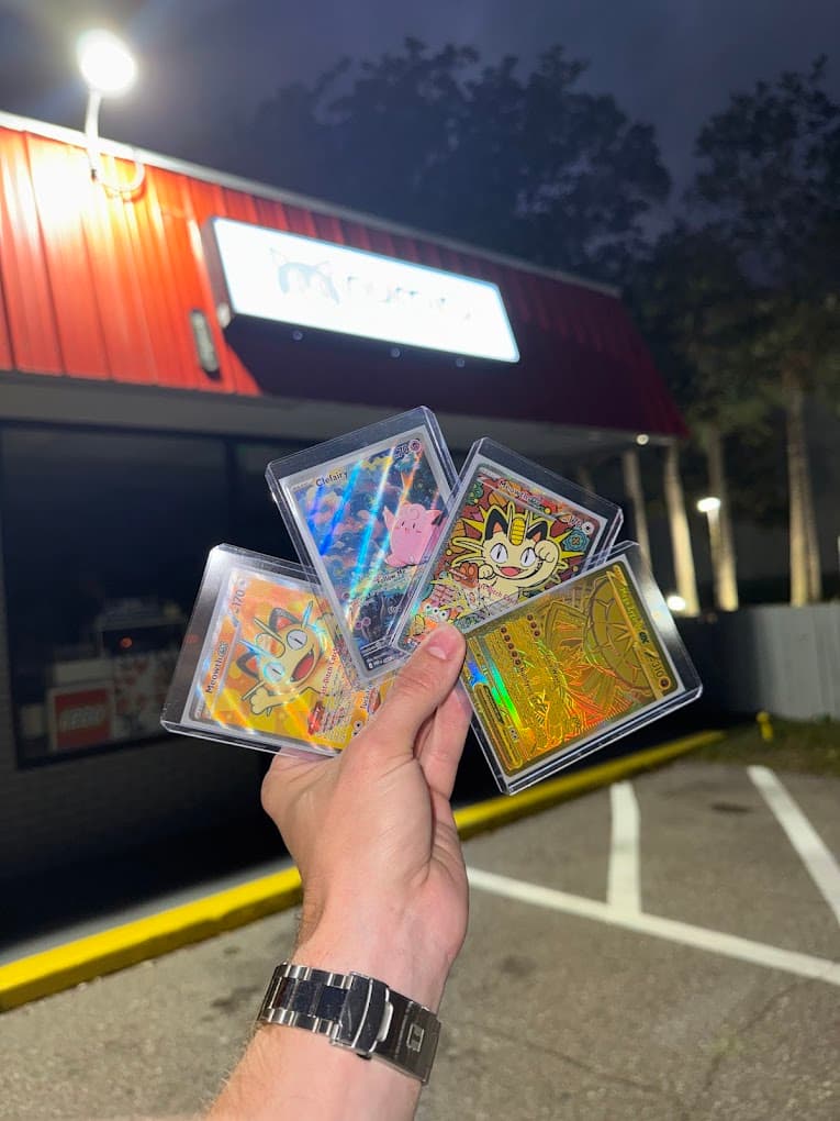 Holographic Pokemon cards at Numiru